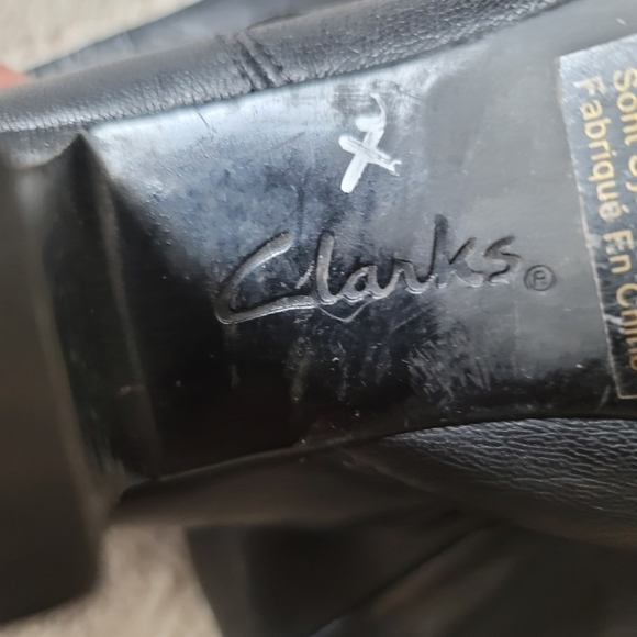 CLARKS Women's Ankle Heel Leather Boots Size 10 Black - Picture 8 of 9